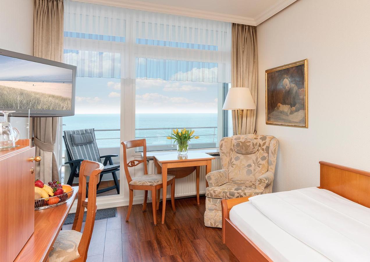 Strandhotel Monbijou Gmbh Garni Отель Вестерланд