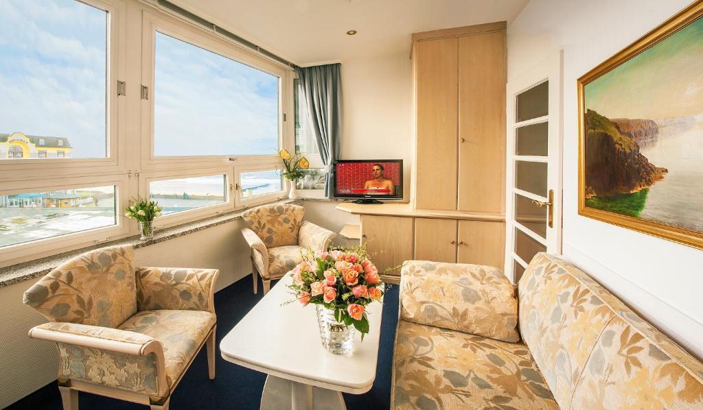 Strandhotel Monbijou Gmbh Garni 4* Вестерланд