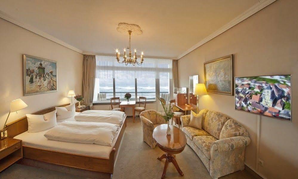 Strandhotel Monbijou Gmbh Garni 4* Вестерланд